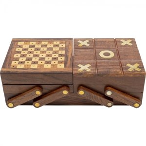 KARE Design Společenské hry v dřevěné etue (šachy, dominio, piškovrky, kostky)